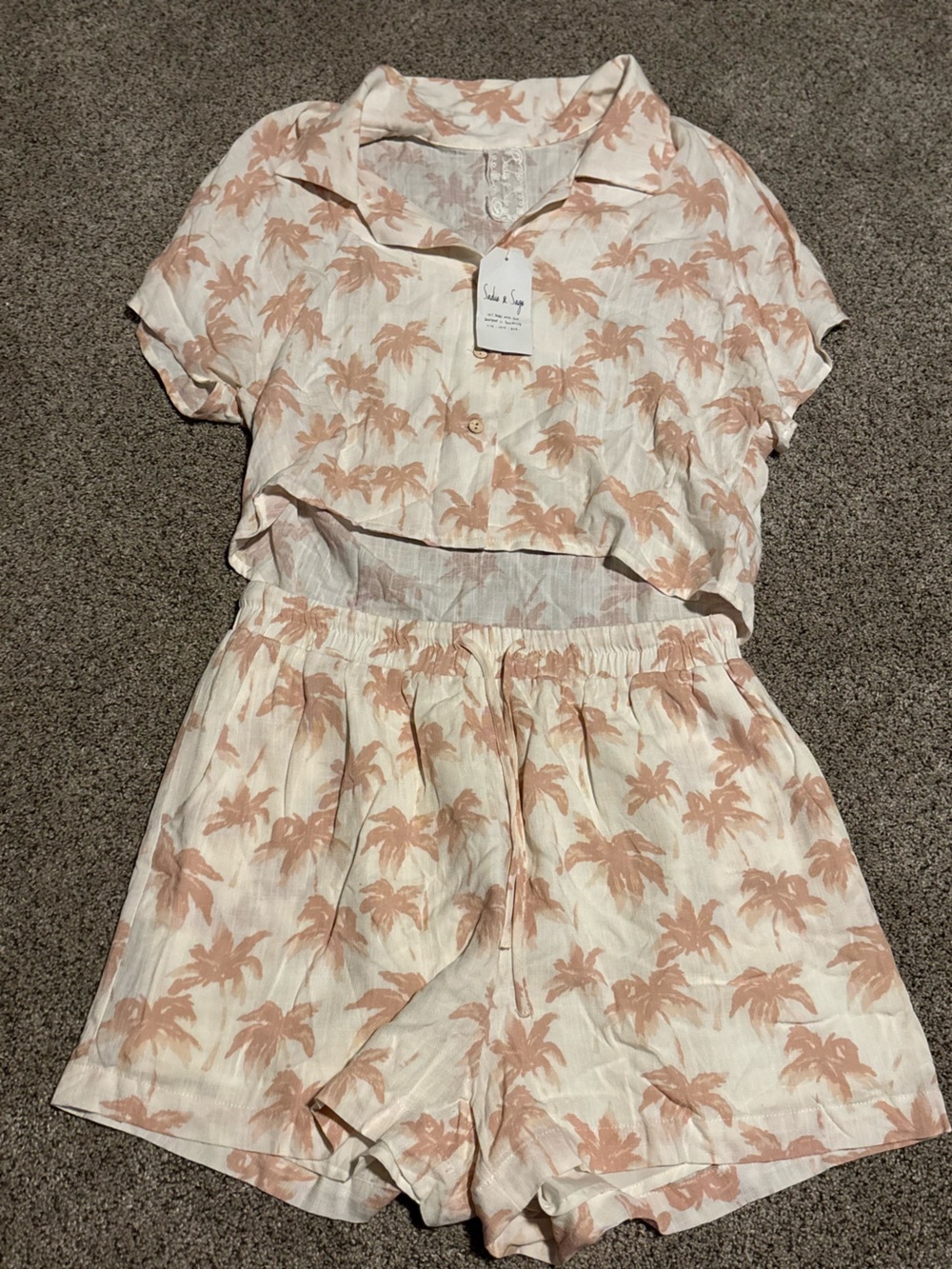 Sadie & Sage Cream and Tan Palm Print Two-Piece Shorts Set